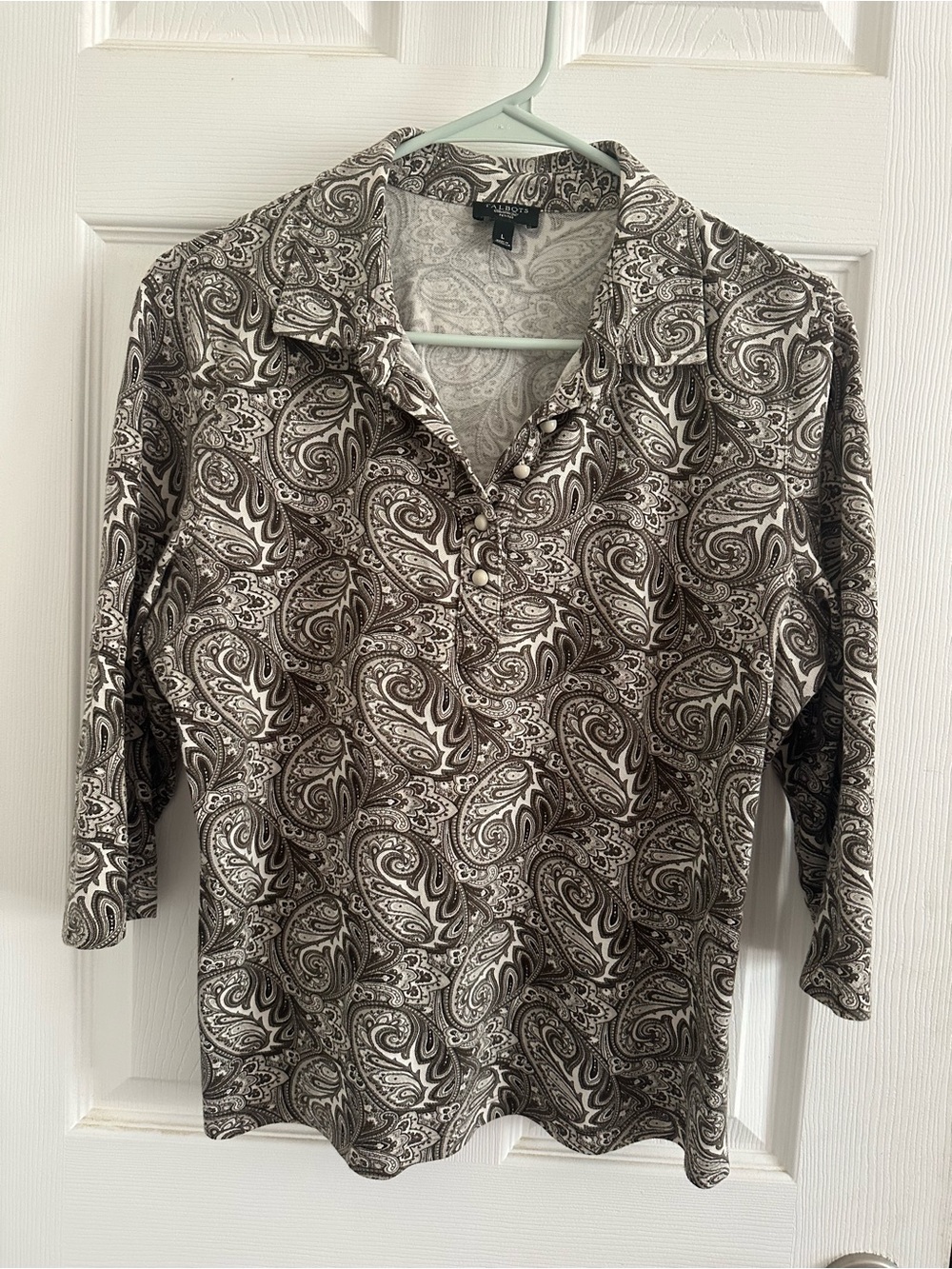 Talbots Paisley top 3/4 sleeve with pearled buttons on 1/4 button neck